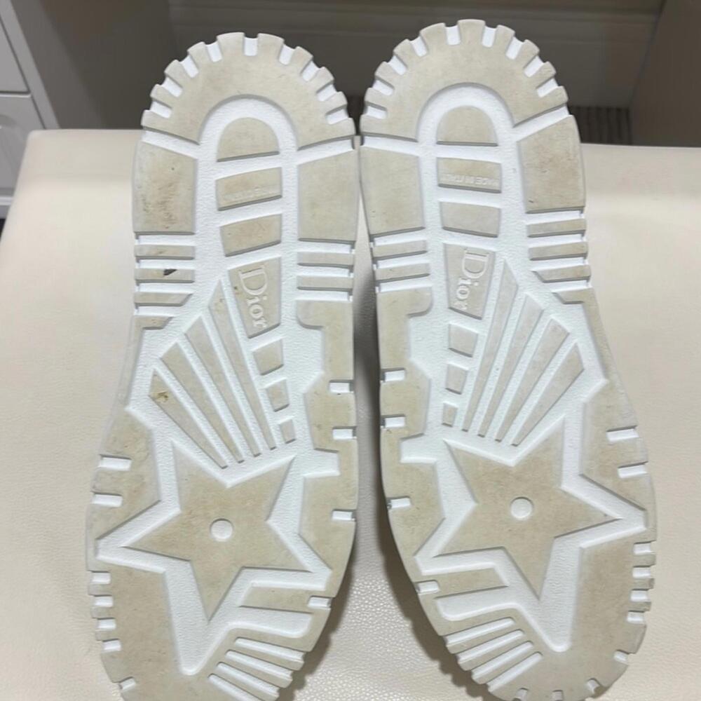 Dior High Top Sneaker - Picture 5 of 6